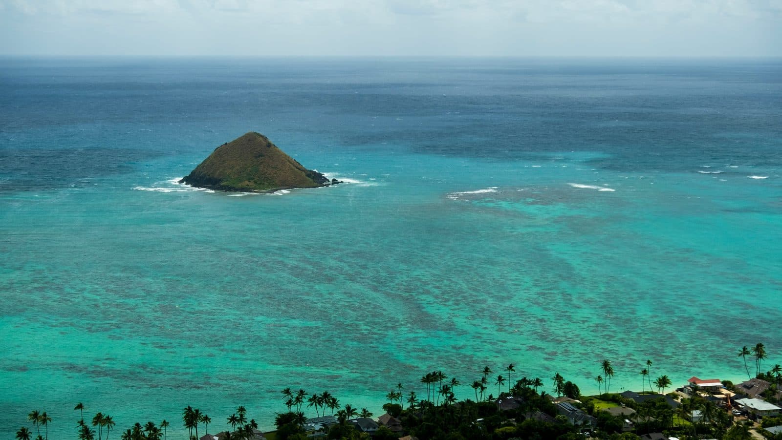 Lanikai Pillbox Trail (Kaʻiwa Ridge Trail)